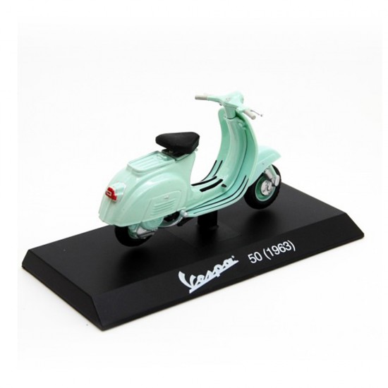 Machetă moto Magazine Models [1:18] - Vespa 1963 50 - White-Green
